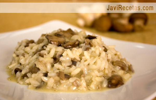 receta de risotto de hongos preparacion facil y deliciosa con champinones frescos